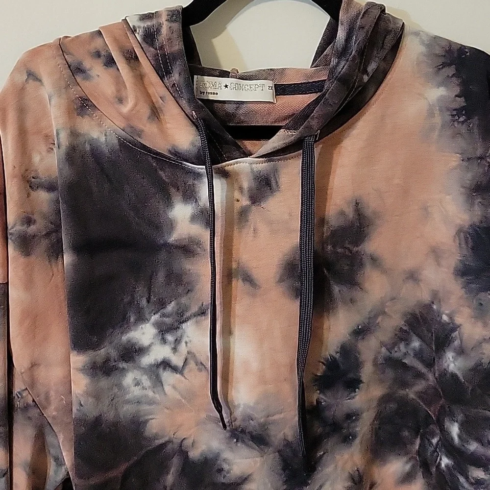 Roma Concept By Rosee Tie-Dye Crop Hooded Long Sleeve Top - Picture 5 of 6